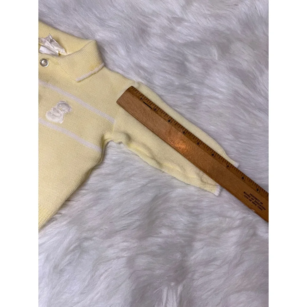 1980's Baby Yellow Knit Cardigan Sweater Teddy Bear Size Newborn to 9 Months‎